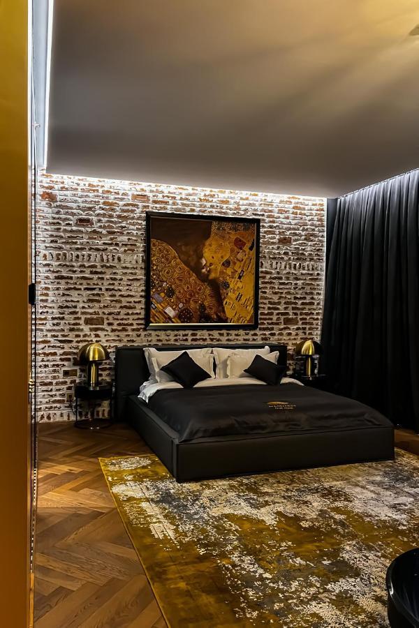 Mandarin Club House Hotel Batumi Ngoại thất bức ảnh