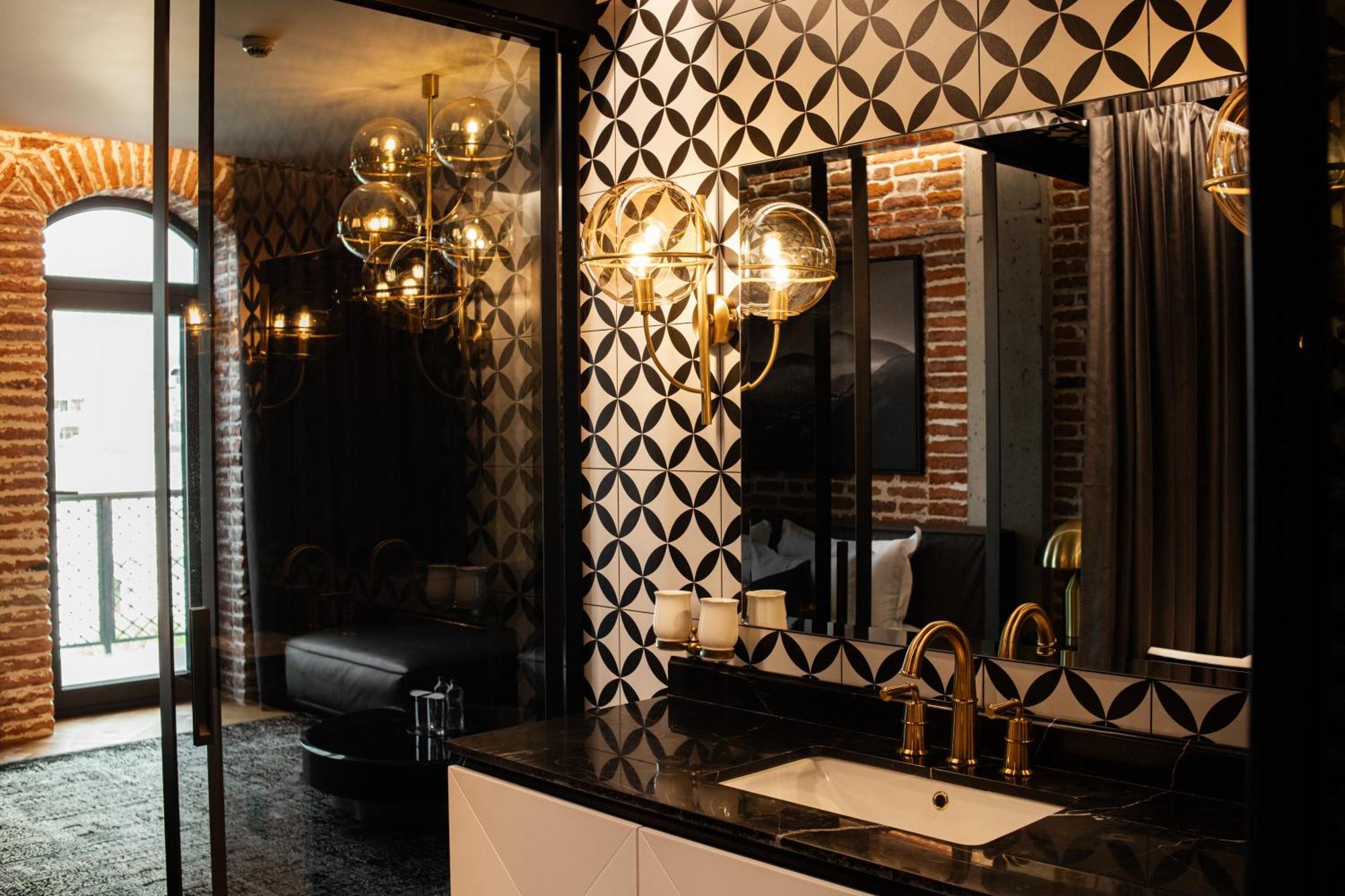 Mandarin Club House Hotel Batumi Ngoại thất bức ảnh